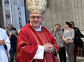 Blahopřejeme otci biskupu Janovi k 74. narozeninám